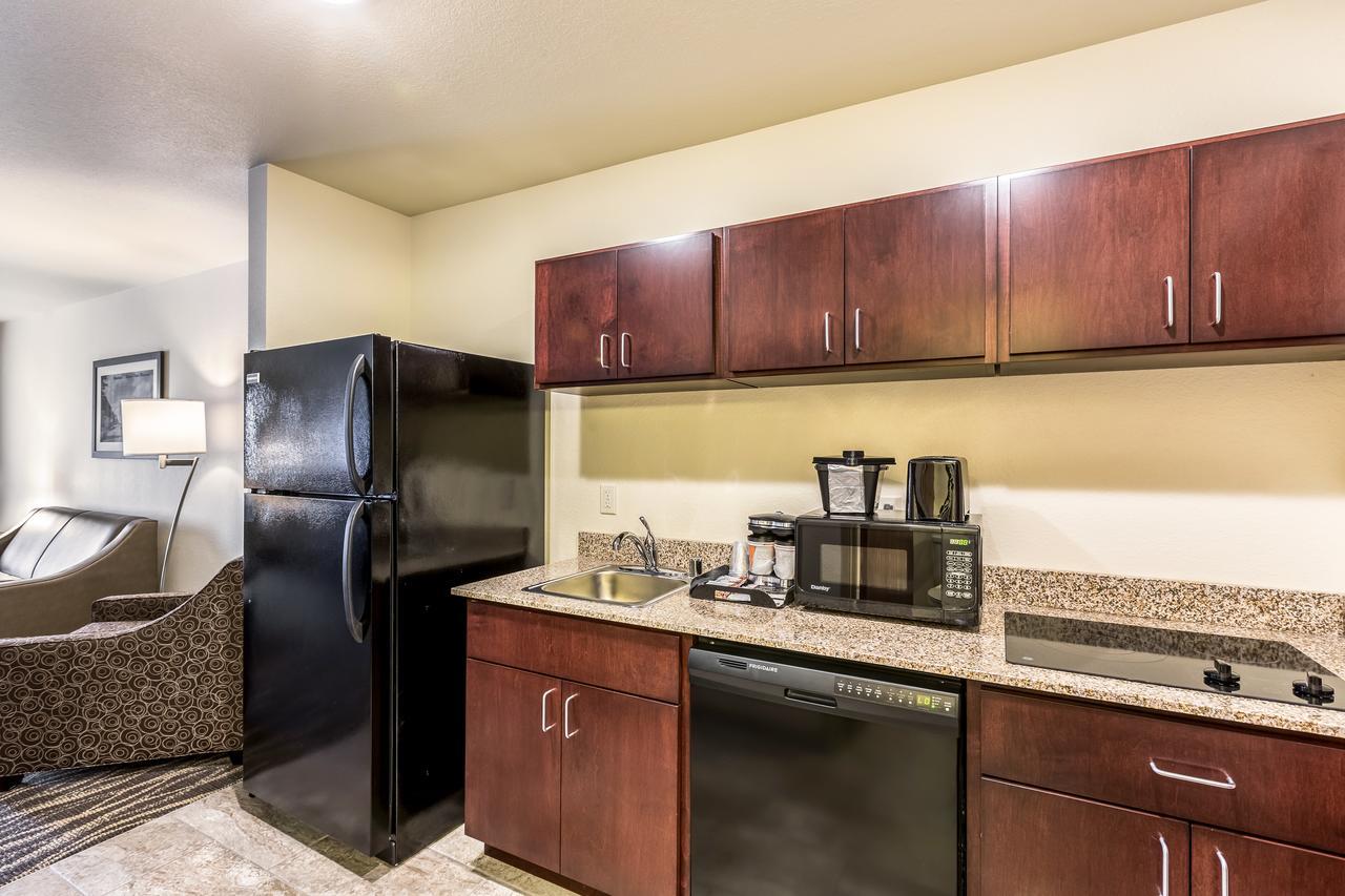 Cobblestone Hotel & Suites Hartford Εξωτερικό φωτογραφία
