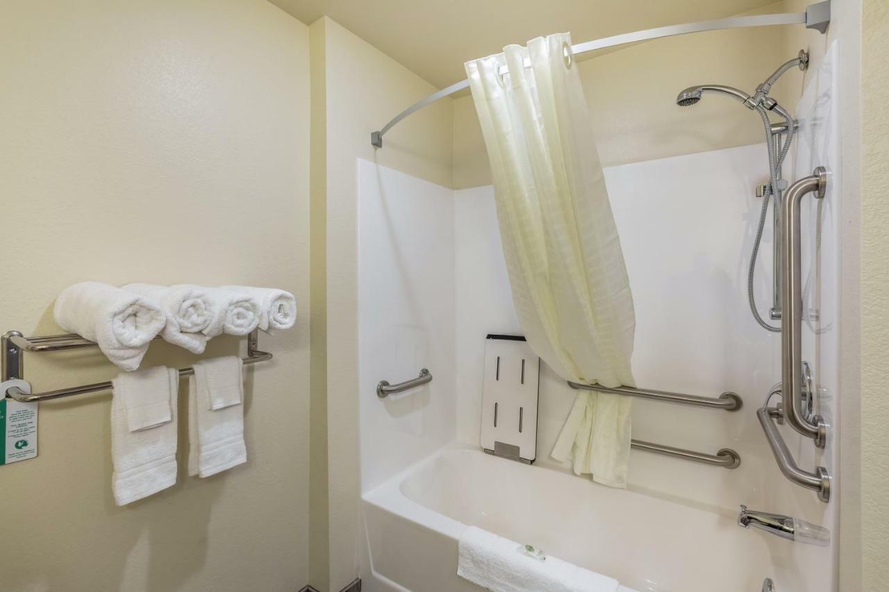 Cobblestone Hotel & Suites Hartford Εξωτερικό φωτογραφία